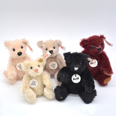 Lot 129 - Five Steiff Germany 'Steiff Club' gift teddy bears.