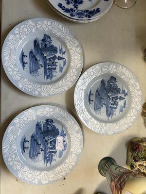 Lot 8 - Two sets of three Dutch Delft plates