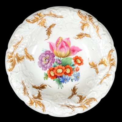 Lot 31 - Meissen porcelain dish