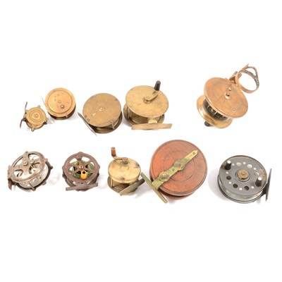 Lot 206 - Collection of vintage fishing reels