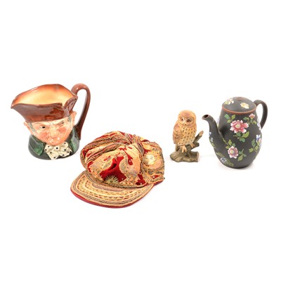 Lot 110 - Bo of assorted ceramics and decorative ware