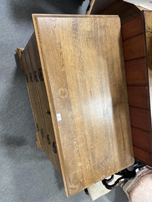 Lot 700 - Oak chest of drawers and two matching bedside sets of drawers