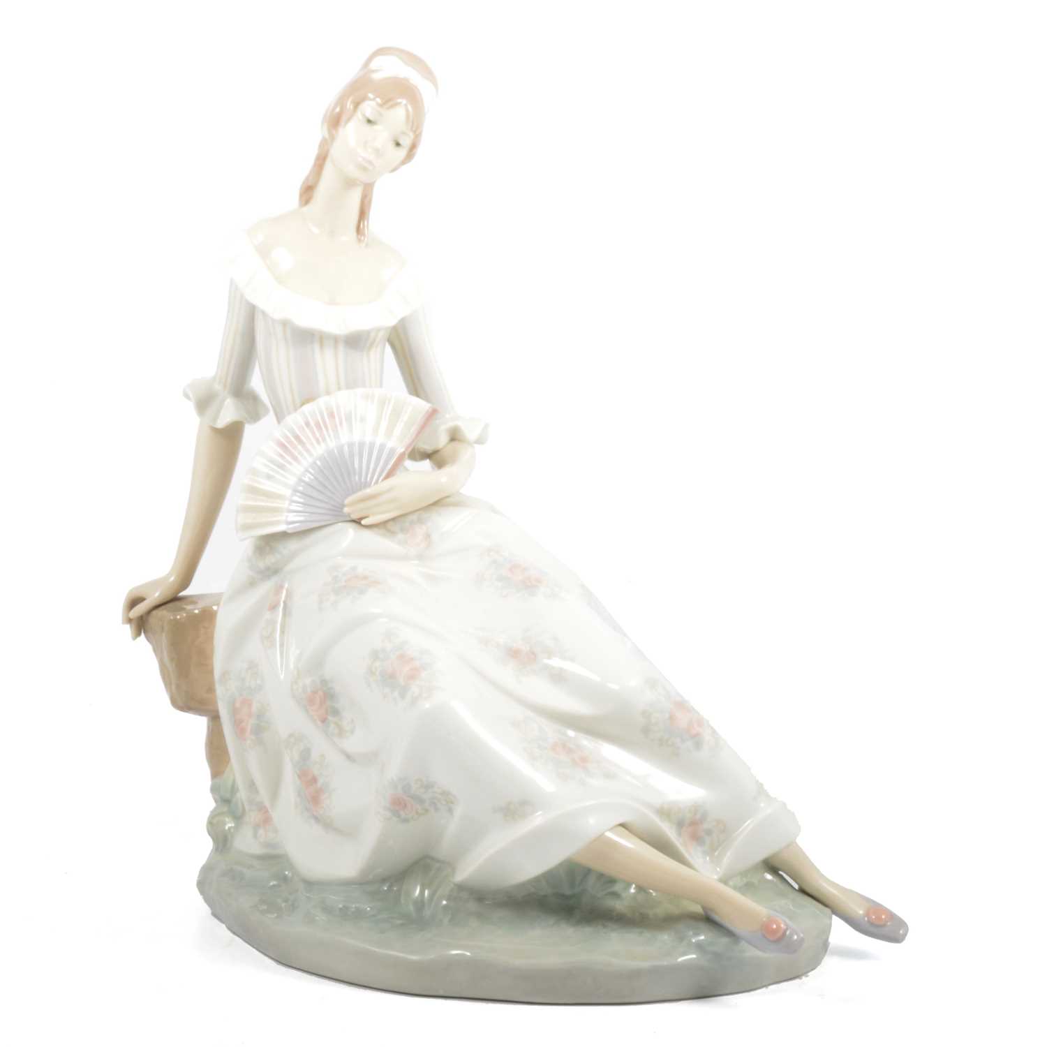 Lot 26 - Large Lladro porcelain figure - Lady with Fan