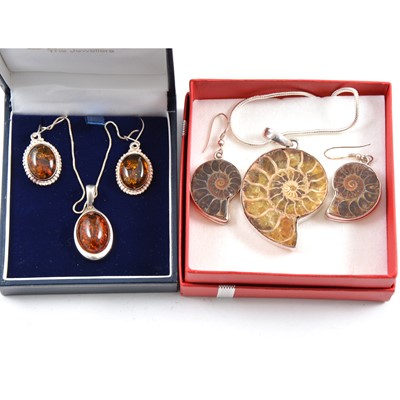 Lot 436 - Modern ammonite and amber jewellery.