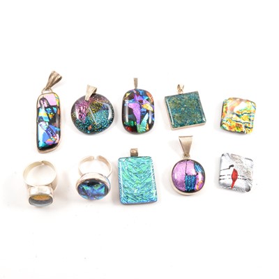 Lot 440 - A collection of fused dichroic glass jewellery.