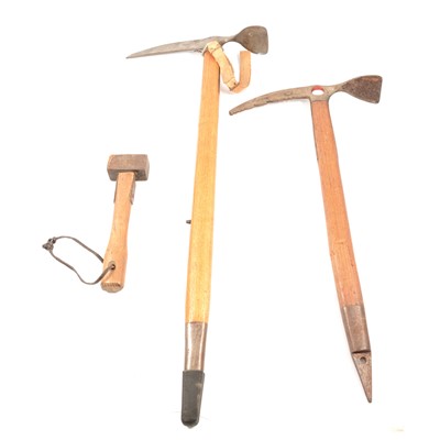 Lot 138 - Two ice axes and a climbing hammer