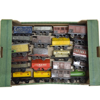 Lot 296 - Twenty-three Hornby O-gauge model railway freight cars