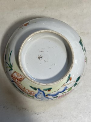 Lot 5 - Two Chinese porcelain bowls