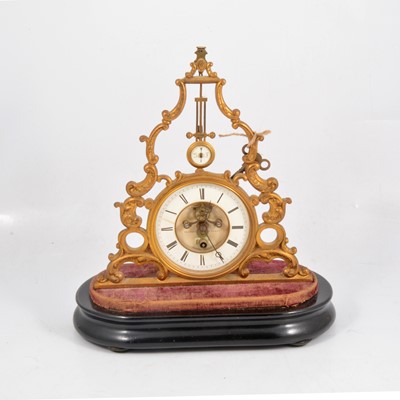 Lot 118 - French mantel clock