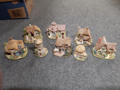 Lot 85 - Box of twenty Lilliput Lane models