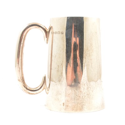 Lot 267 - Silver mug