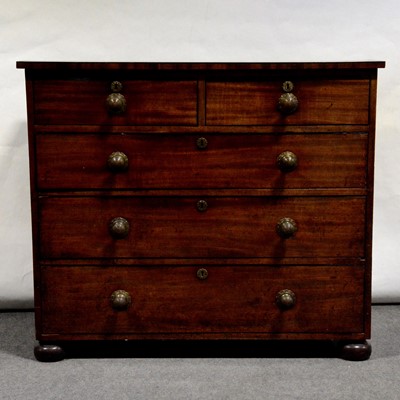 Lot 533 - Victorian mahogany chest of drawers