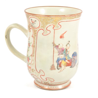 Lot 44 - Chinese porcelain tankard