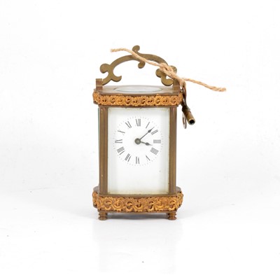 Lot 105 - French brass carriage clock