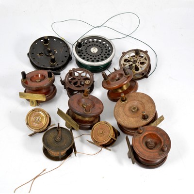 Lot 175 - Collection of fishing reels