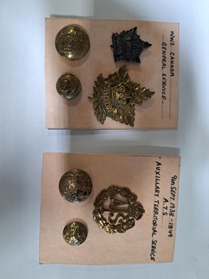 Lot 144 - Approx. sixty-five mainly WW2 military cap badges, and other items.