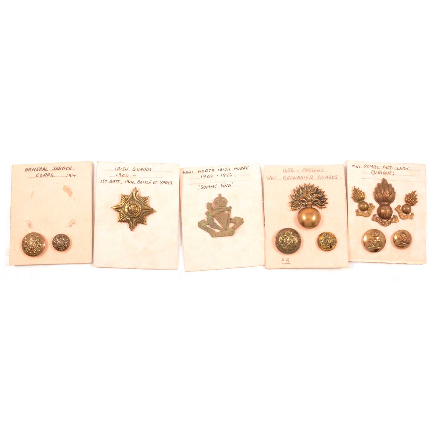 Lot 145 - Approx. 80 WW1 military cap badges, lapel badges, and buttons.