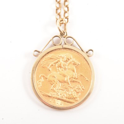 Lot 128 - A Gold Full Sovereign Coin pendant and chain.