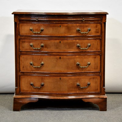 Lot 492 - Reproduction mahogany bowfront chest of drawers