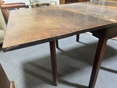 Lot 764 - Georgian oak dining table