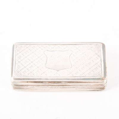 Lot 276 - Early Victorian silver snuff box