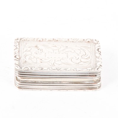 Lot 281 - Victorian silver vinaigrette