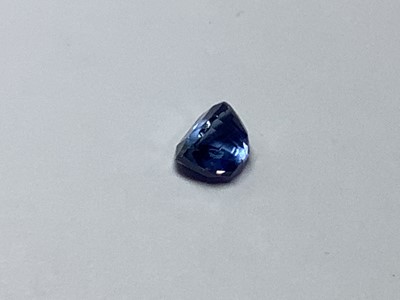 Lot 88 - A sapphire loose stone.