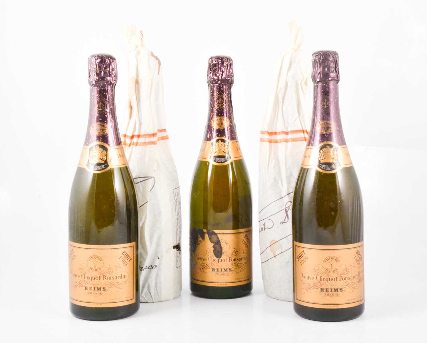 Lot 105 - Veuve Clicquot Ponsardin Brut Champagne, 1969 vintage