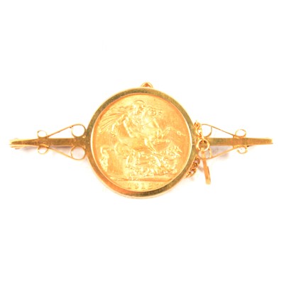 Lot 45 - A Gold Full Sovereign Coin brooch.