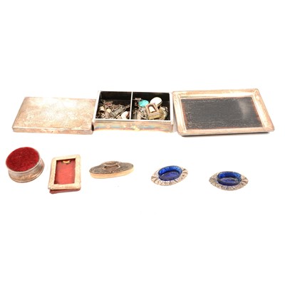 Lot 241 - A silver coloured jewel/cigarette box and contents.