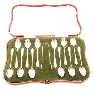 Lot 383 - Set of twelve silver teapsoons and matching sugar tongs