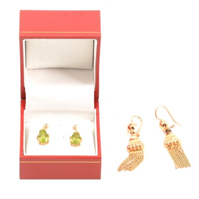 Lot 282A - A pair of yellow metal fringe earrings and a pair of  peridot earrings.