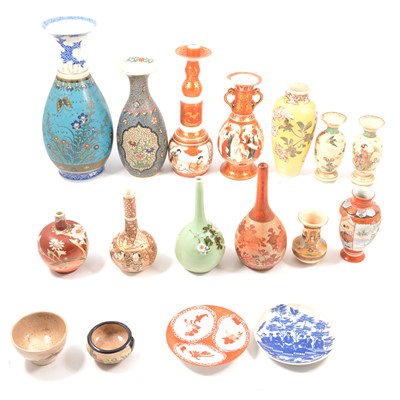 Lot 76 - Small collection of Japanese ceramics