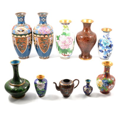 Lot 72 - Small collection of cloisonne vases