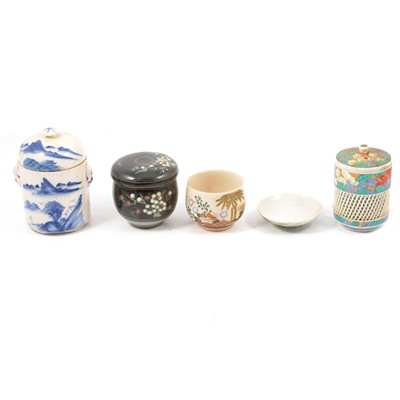 Lot 84 - Quantity of Japanese ceramics