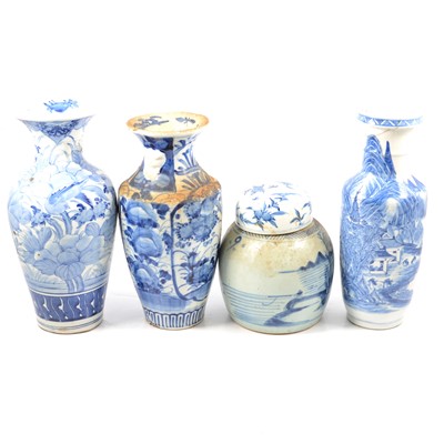 Lot 95 - Chinese porcelain blue and white vessel, other blue and white ceramics