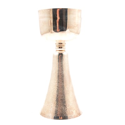 Lot 224 - Large Modernist silver chalice, Graham Watling, London, 1979