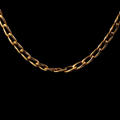 Lot 112 - An 18 carat yellow gold chain link necklace.