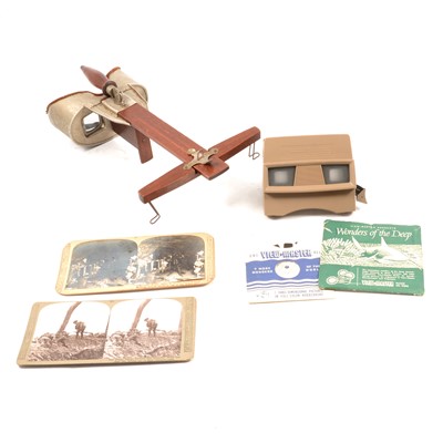 Lot 139 - Steroscope with various cards, later View-master viewer with slides