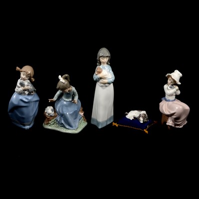 Lot 111 - Lladro and Nao porcelain models