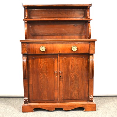 Lot 338 - Victorian mahogany chiffonier