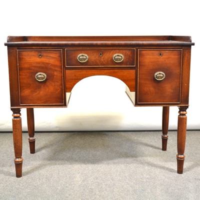 Lot 339 - George IV mahogany dressing table