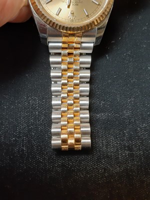 Lot 165 - Rolex - a gentleman's Oyster Perpetual Datejust bi-colour self-winding wristwatch.