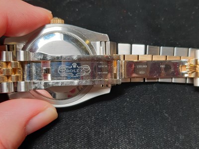 Lot 165 - Rolex - a gentleman's Oyster Perpetual Datejust bi-colour self-winding wristwatch.