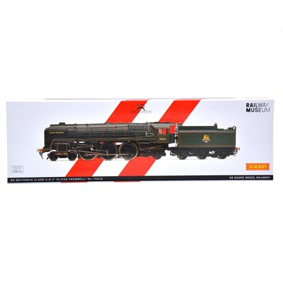 Lot 166 - Hornby OO gauge locomotive with tender, 4-6-2 Britannia class 'Oliver Cromwell', boxed