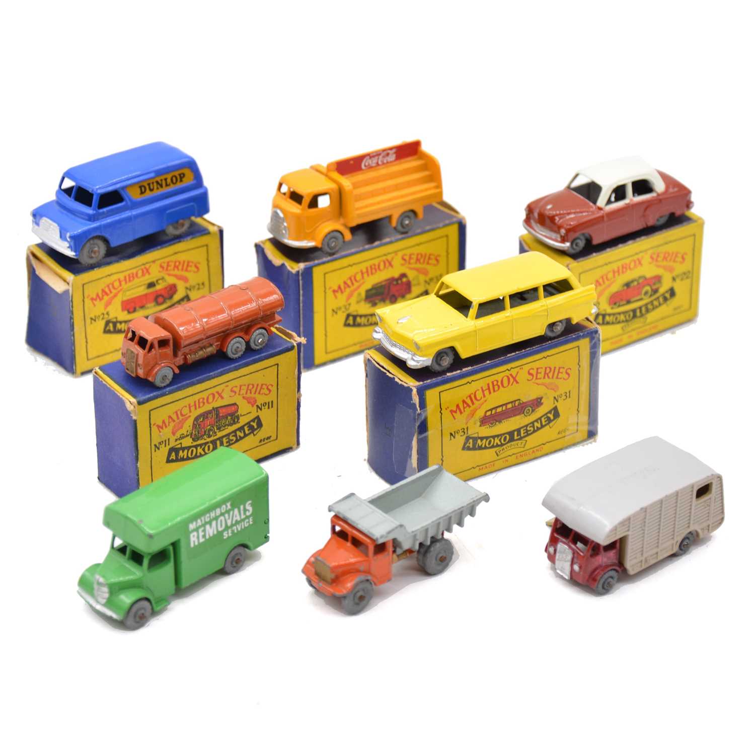 Lot 80 Eight Matchbox series diecast models