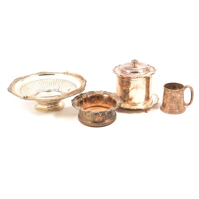 Lot 293 - Small quantity of silver plated wares