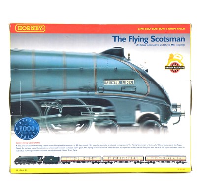 Lot 185 - Hornby OO gauge train pack, R2089 'The Flying Scotsman', boxed