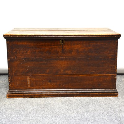 Lot 442 - Victorian pine blanket box