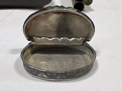 Lot 65 - Victorian white metal engraved snuff box